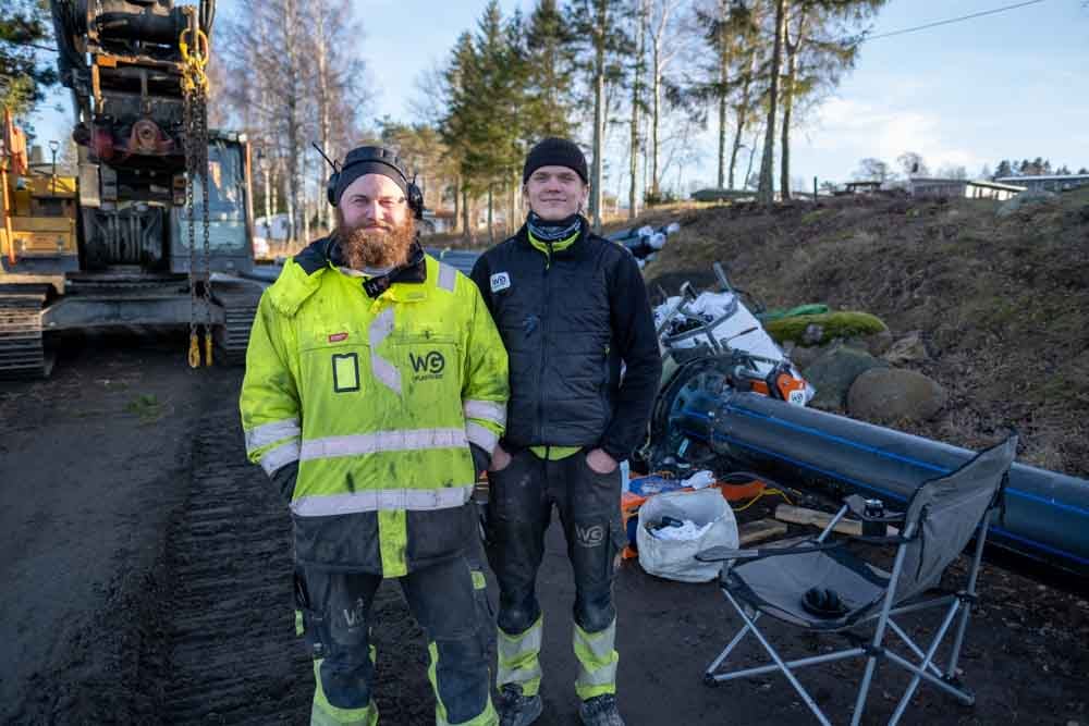 Ole-Martin Jensen (t.v.) og lærling Storm Kaldestad i WG Plastsveis AS. Kaldestad er lærling i plastmekanikerfaget. 