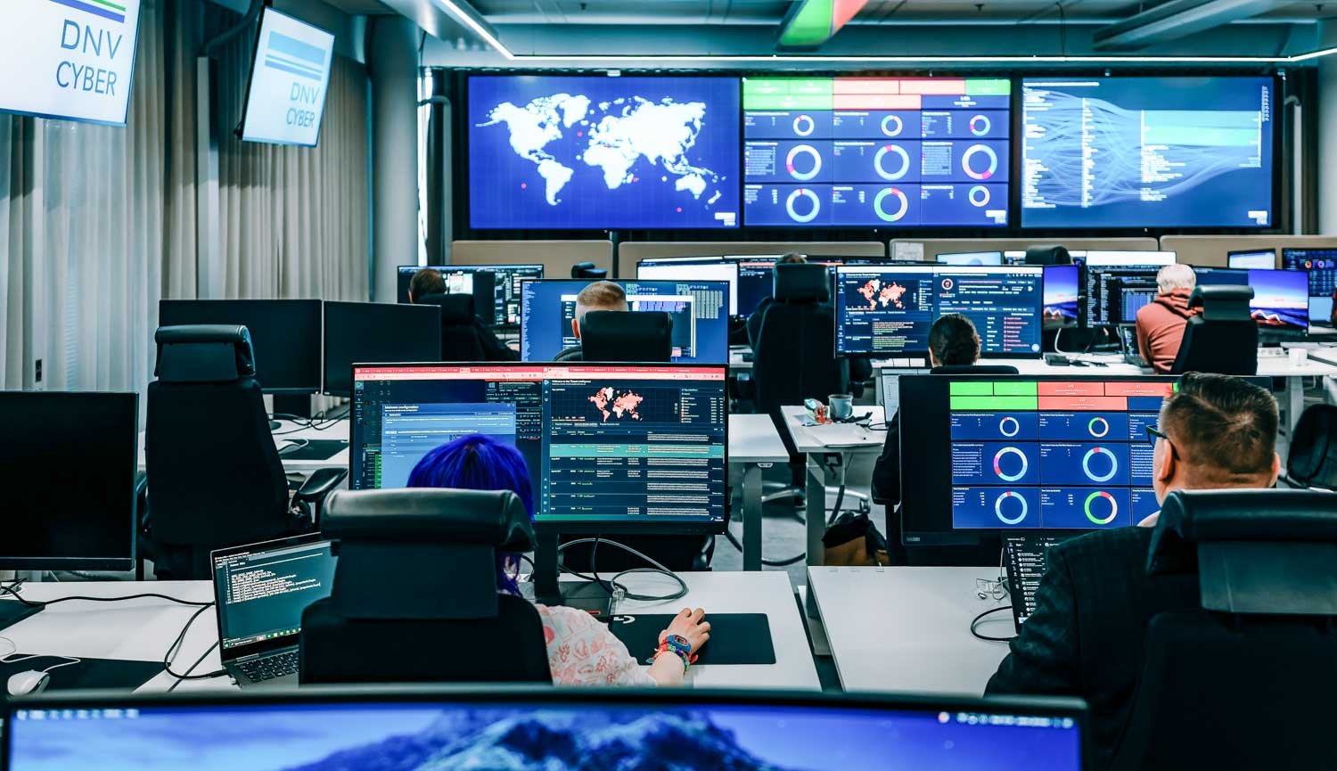 Mange norske virksomheter innen vannforsyning og annnen kritisk infrastruktur er "pip åpne" mot digitale angrep. (Foto: DNV Cyber)